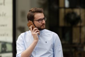 Toronto sales headhunters explain what phrases to avoid in a sales call