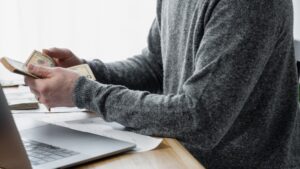 sales jobs that pay well in 2021