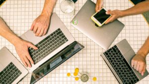 how do you monitor performance of sales staff remotely