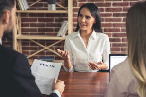 sales headhunter interviewing sales job candidate